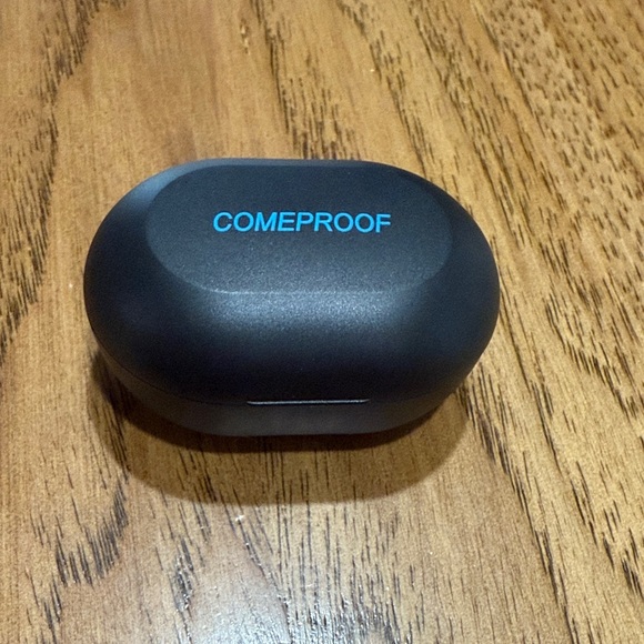 Black Wireless Earbuds - Picture 1 of 4